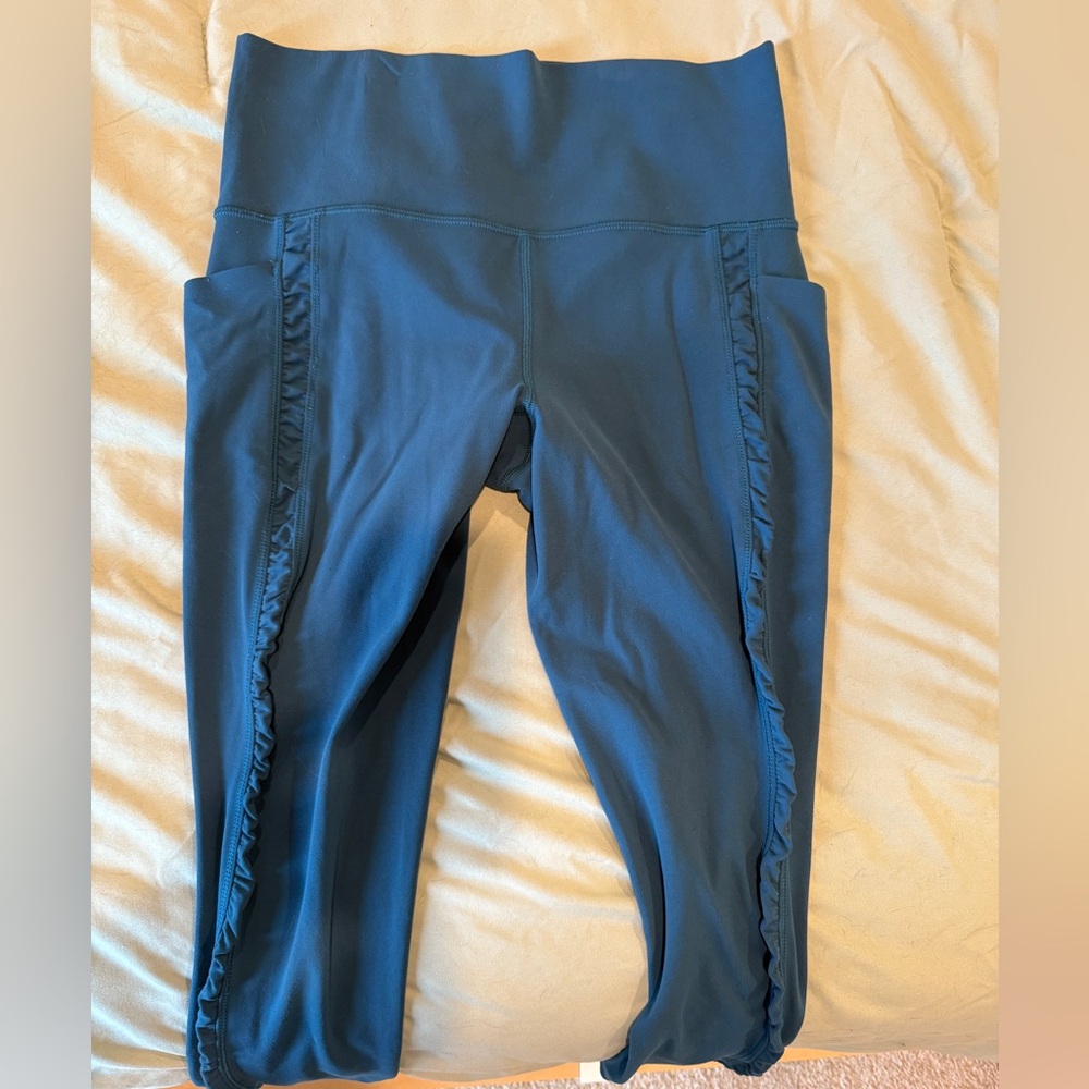 Salutation Stash Leggings 7/8 with ruching